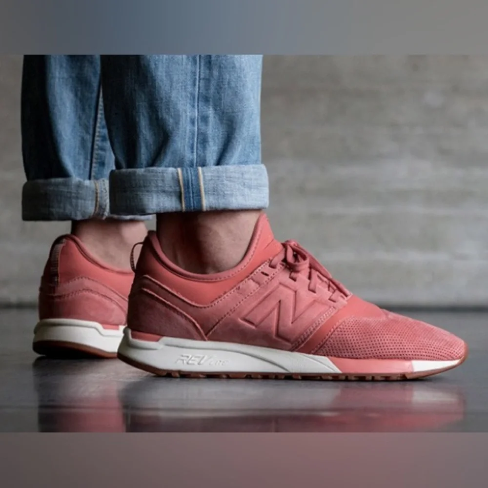 NEW BALANCE | Men’s Lux 247 ‘Dawn til Dusk’ Sneaker in Rose/Sea Salt | Size 9 - Picture 1 of 13